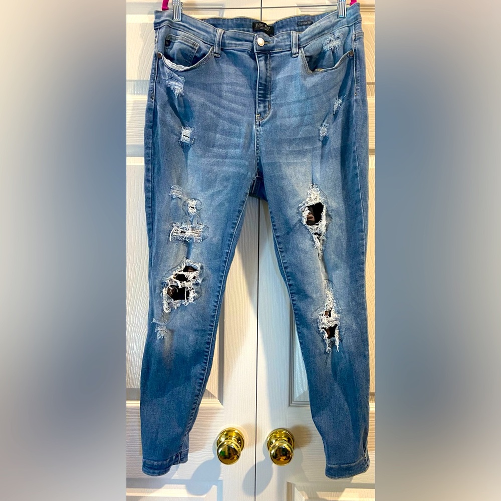 Judy Blue Women's Jeans Size 2XL Skinny Fit High Rise Denim Stretch Distressed